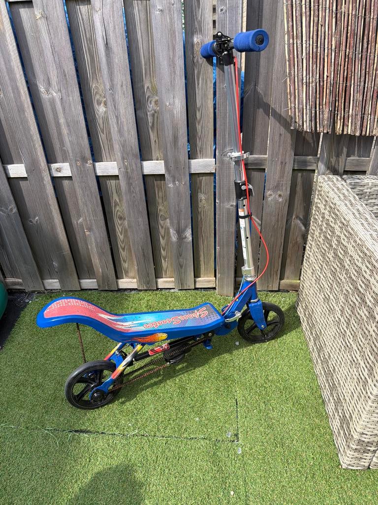Space Scooter blauw met zadel, Fietsen en Brommers, Steps, Zo goed als nieuw, Overige typen, Ophalen