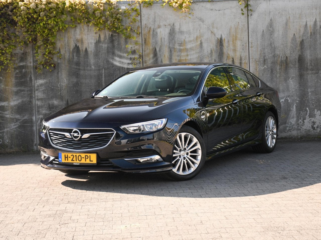 Opel Insignia Grand Sport OPC Line Business Executive 1.5 Tu, Auto's, Automaat, Gebruikt, 4 cilinders, 1490 cc
