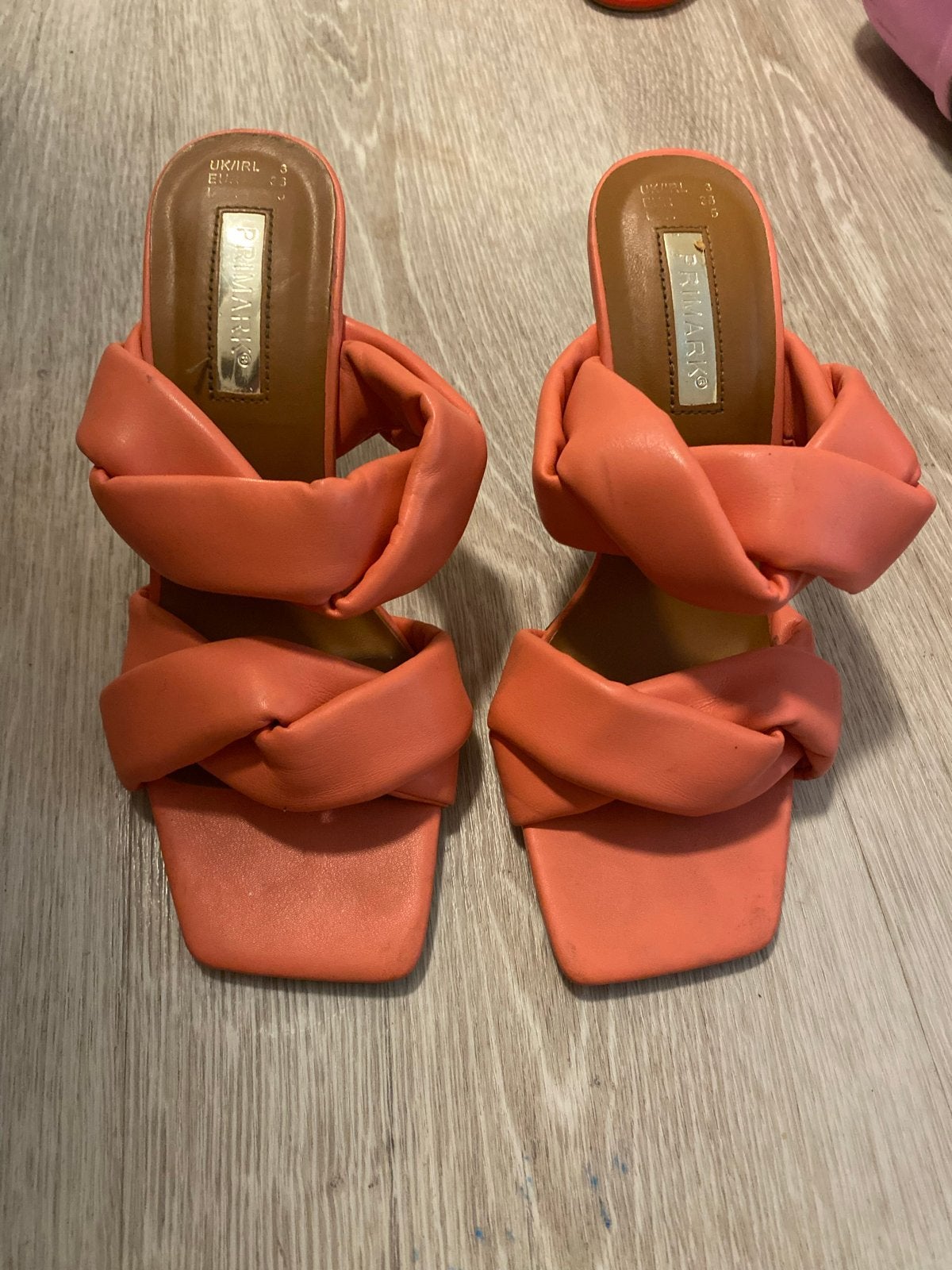 Primark Oranje Muiltjes met Hak - Maat 36, Ophalen of Verzenden, Zo goed als nieuw, Oranje, Sandalen of Muiltjes