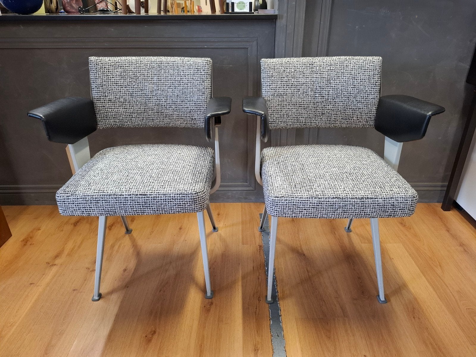 Vintage Ahrend De Cirkel Friso Kramer mid century fauteuil, Huis en Inrichting, Ophalen, .., Hout, Minder dan 75 cm
