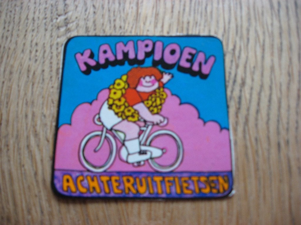 Vintage Sticker Kampioen Achteruitfietsen, Verzamelen, Stickers, Ophalen, Nieuw, Overige typen