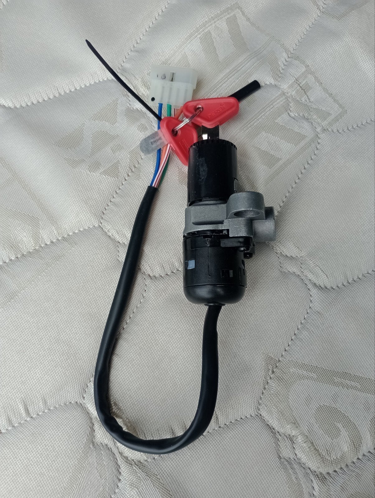 Derbi contactslot stuurslot, Motoren, Onderdelen | Suzuki, Ophalen of Verzenden, Nieuw