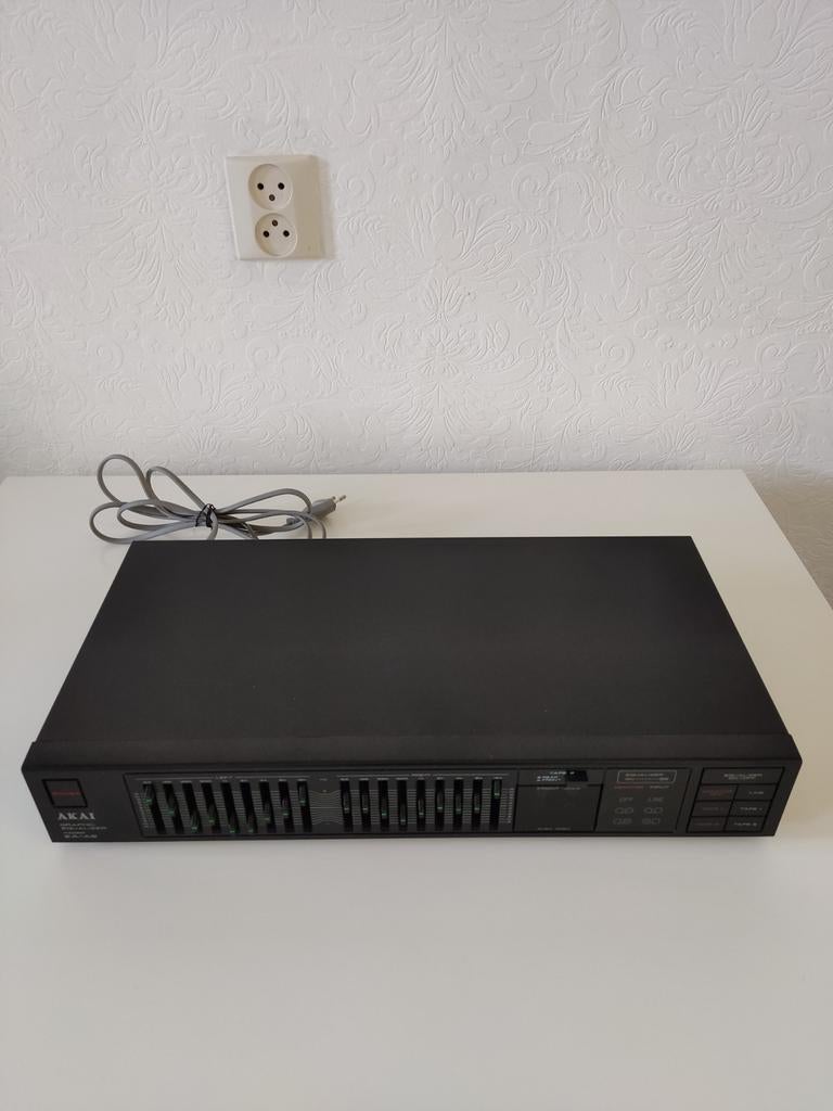 Akai Equalizer te koop, Ophalen of Verzenden, Minder dan 60 watt, Overige merken
