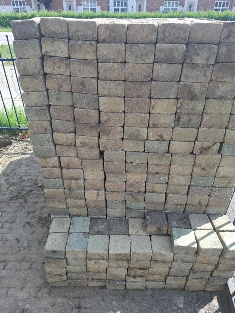 GRATIS Cobblestones (10x10 cm) - ca. 1.8 kuub, Tuin en Terras, Tegels en Klinkers, Ophalen, Gebruikt, Klinkers, Natuursteen