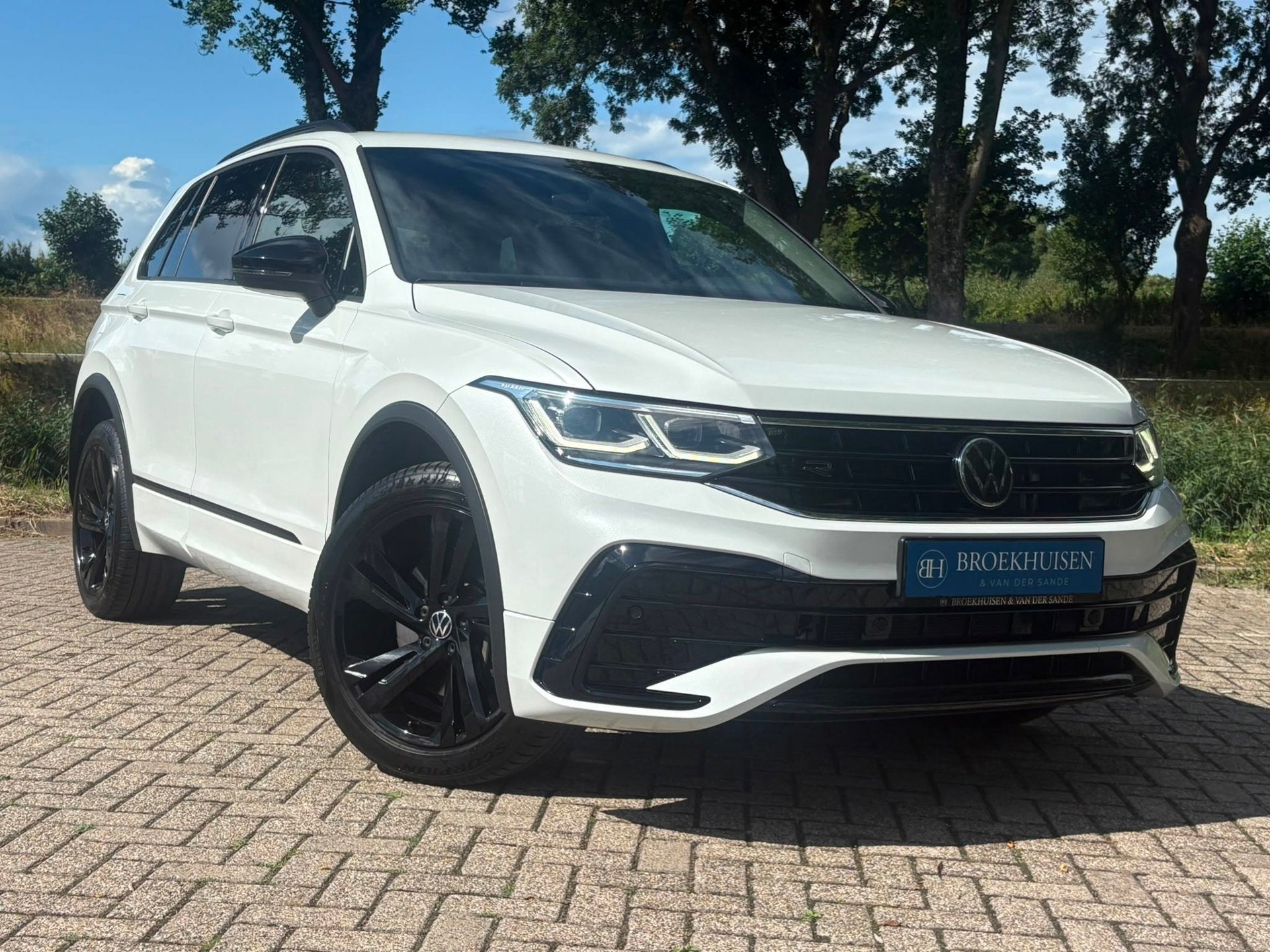 Volkswagen TIGUAN 1.4 TSI eHybrid R-Line Business+ 245pk Tre, Alcantara, Wit, Hybride Elektrisch/Benzine, SUV of Terreinwagen