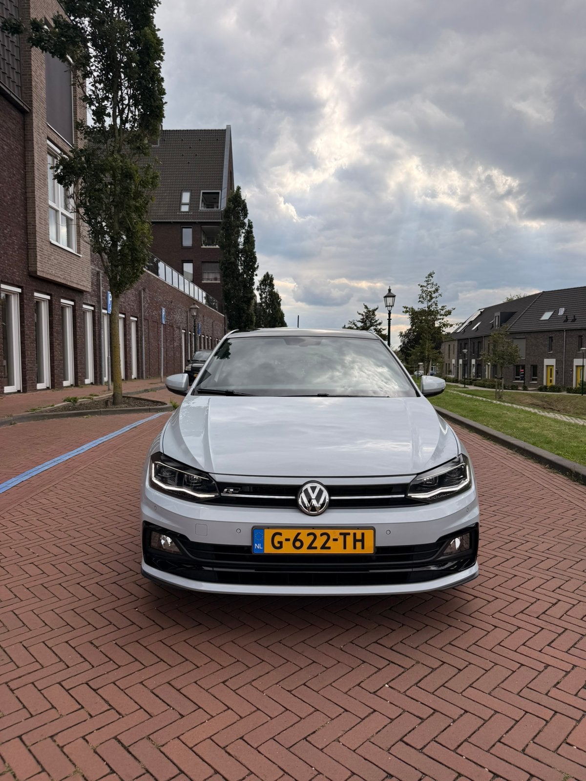 Volkswagen Polo R-Line | 74.000 km | Panoramadak | 3xR-Line, Auto's, Voorwielaandrijving, Lichtsensor, Zwart, 95 pk