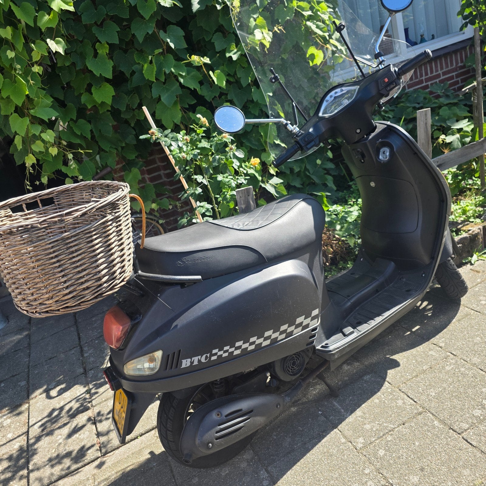 BTC Riva Scooter - Inclusief slot, helm en hoes, Ophalen, Gebruikt, Benzine, Overige merken