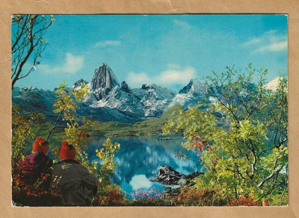 Ansichtkaart Noorwegen Vesterålen Reka Bergen Meer, Verzamelen, Ansichtkaarten | Buitenland, Ophalen of Verzenden, 1980 tot heden