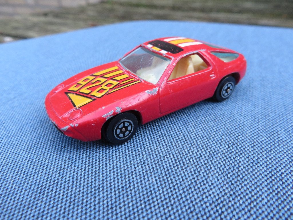 Yatming Porsche 928 rood, Ophalen of Verzenden, Gebruikt, Auto