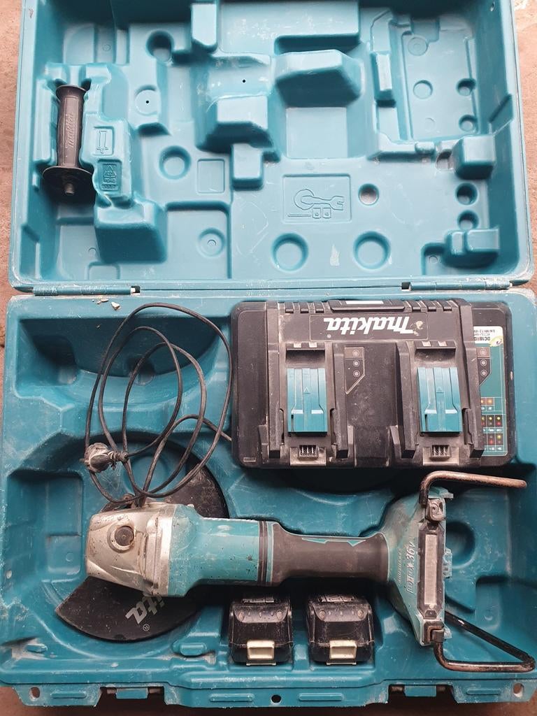 Makita haakse slijper DGA900 met BL motor en 2 accu's, Ophalen of Verzenden