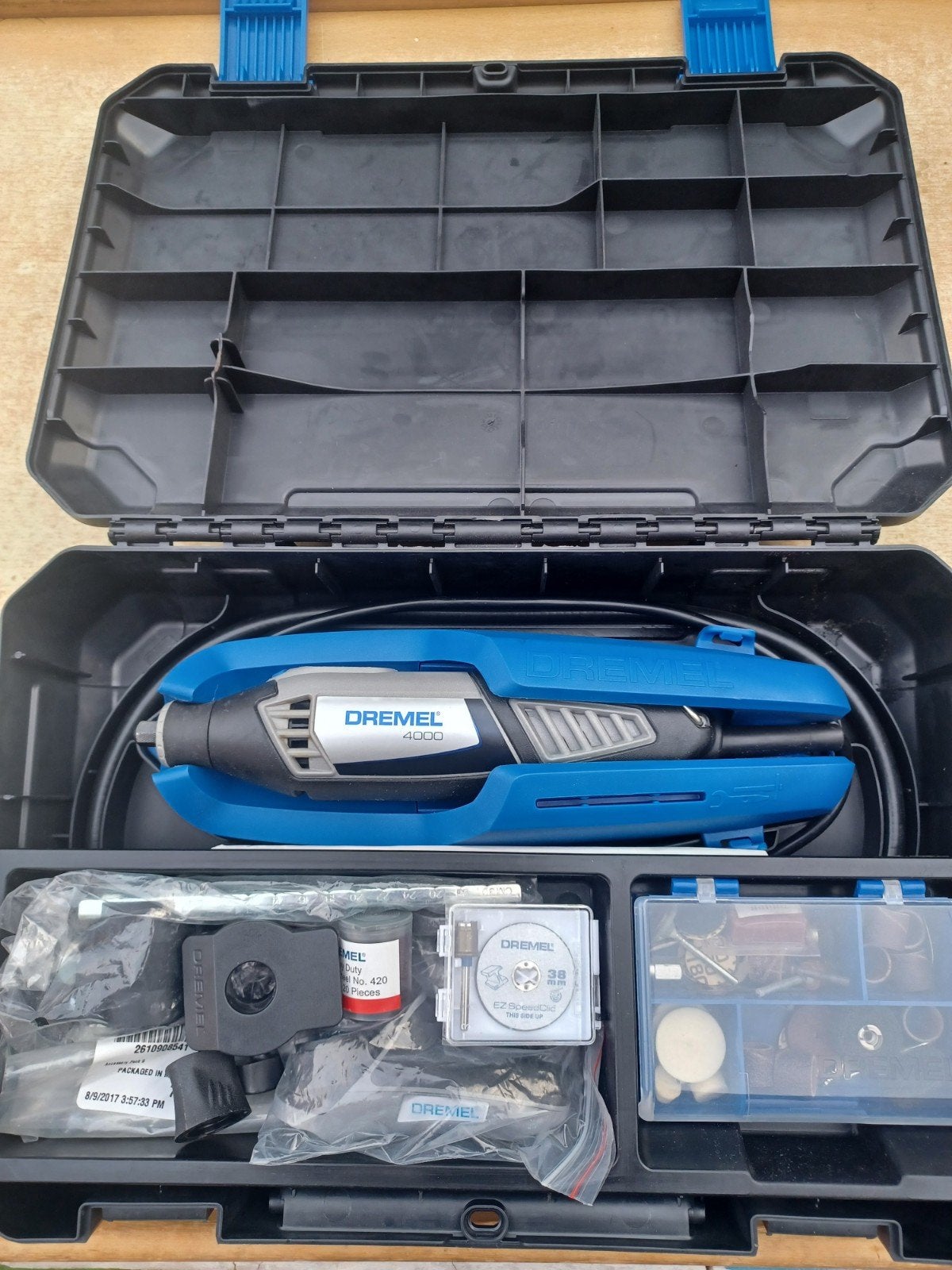 Dremel 4000 met accessoires z.g.a.n., Ophalen, Zo goed als nieuw