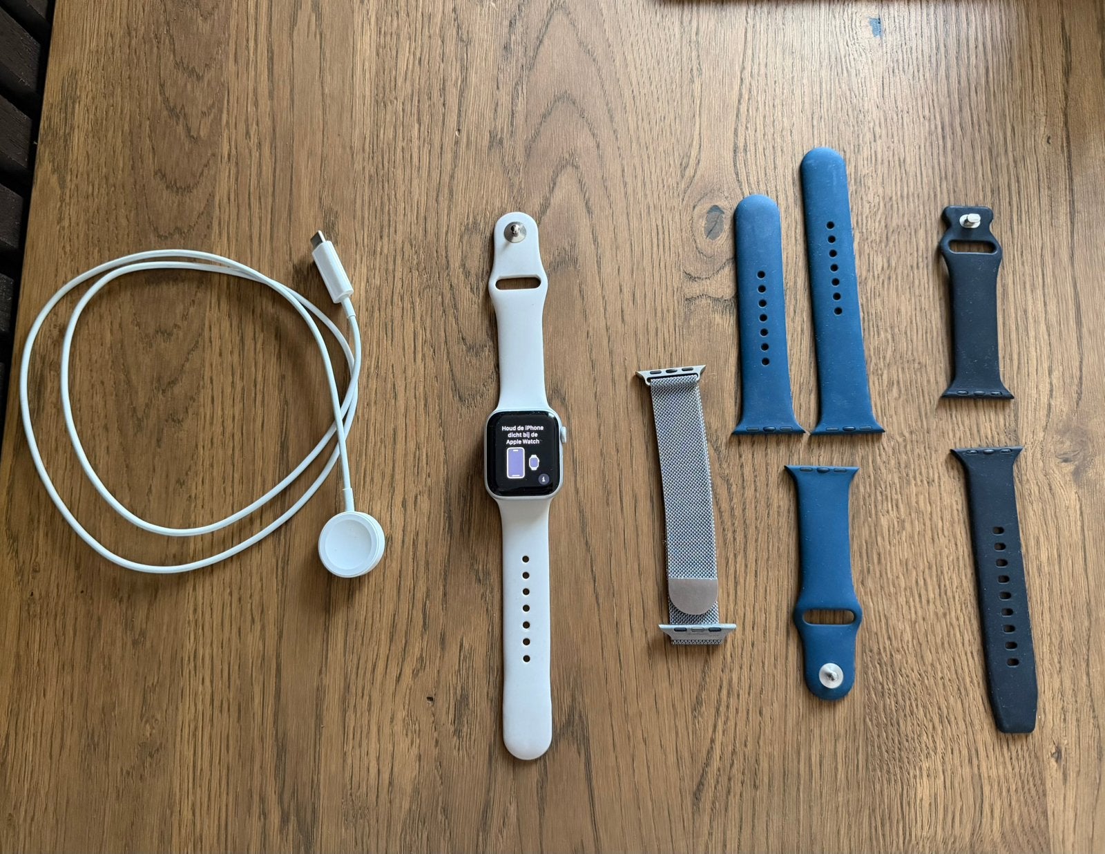 Apple watch SE 40mm zilver (2022), Sieraden, Tassen en Uiterlijk, Smartwatches, IOS, Ophalen of Verzenden, Zo goed als nieuw, Waterdicht