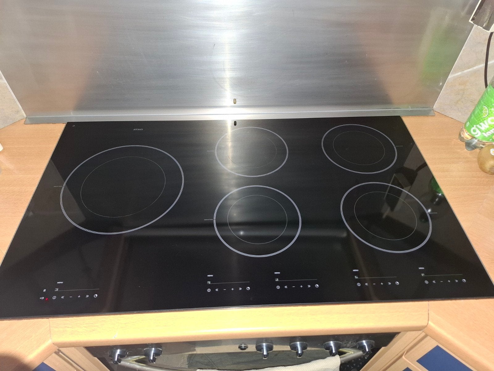 Zeer nette: Atag HI9271MV Inductiekookplaat 5 zones 90cm, Ophalen of Verzenden, Inbouw, Inductie, 5 kookzones of meer