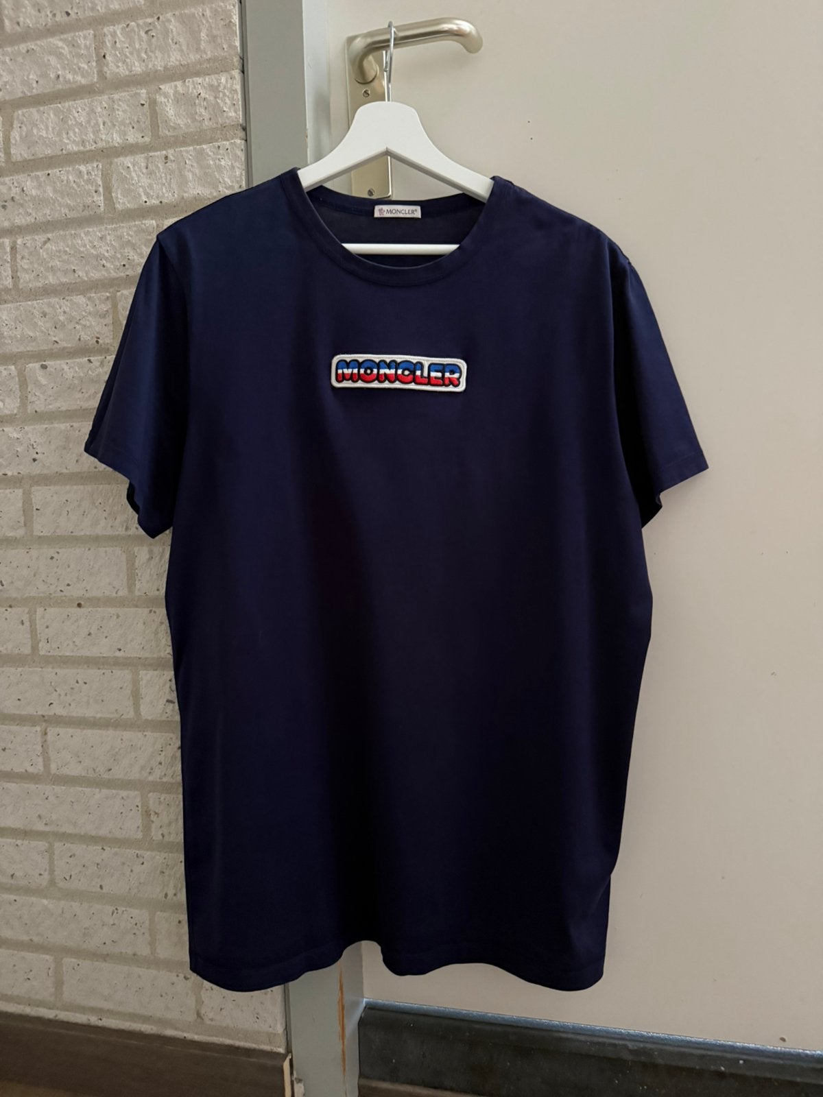 Authentiek Moncler t-shirt, Ophalen of Verzenden, Gedragen, Maat 52/54 (L), Blauw