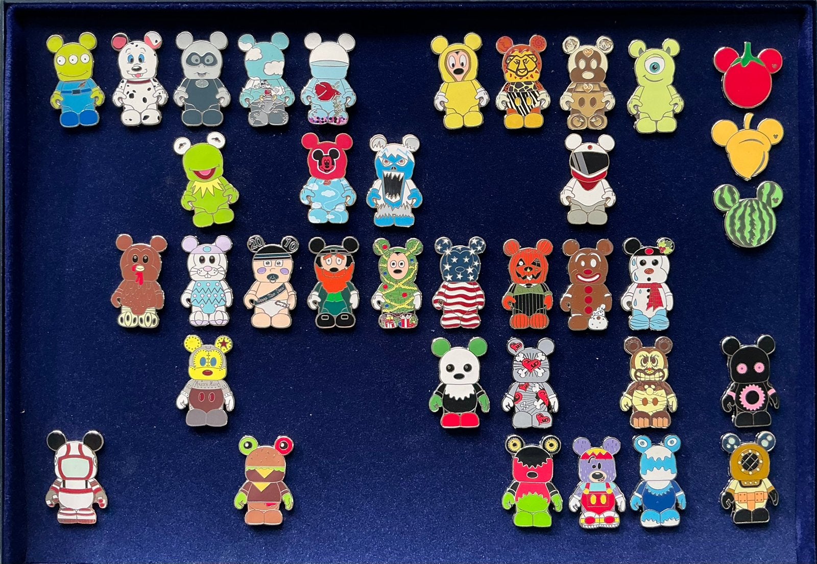 Disney Mickey Mouse pins, Ophalen of Verzenden, Zo goed als nieuw, Overige onderwerpen, Speldje of Pin