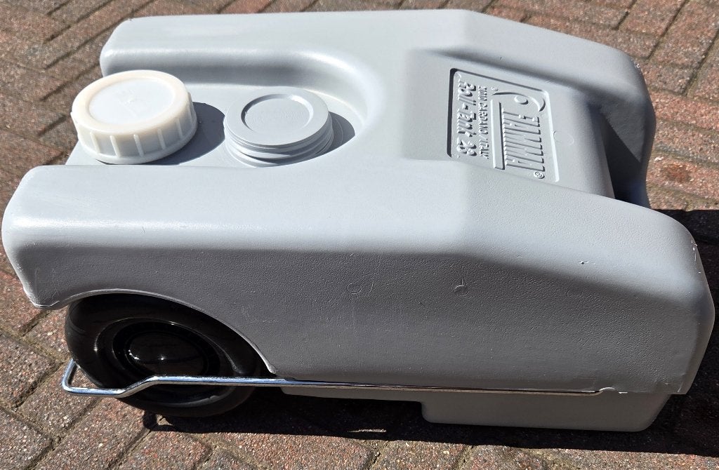Fiamma vuilwatertank 23 liter, Ophalen, Zo goed als nieuw