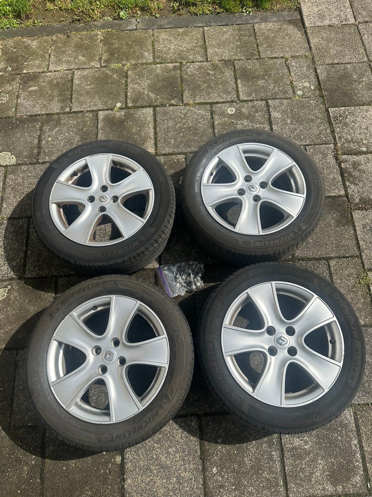 Renault Clio 16 inch velgen met Michelin zomerbanden, Gebruikt, 16 inch, Banden en Velgen, Ophalen of Verzenden