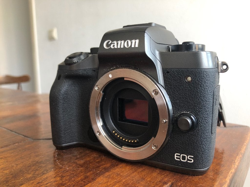 Canon M5 body, Gebruikt, Accu, Canon, Ophalen of Verzenden