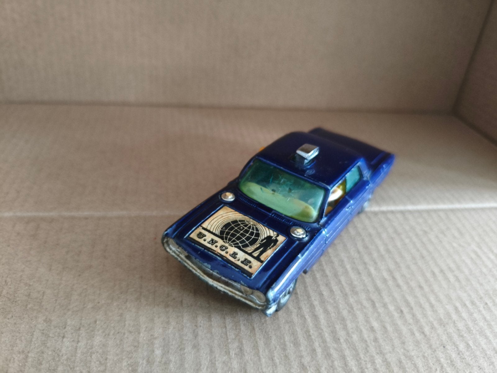 Corgi Toys Oldsmobile Super 88 U.N.C.L.E. 1:43, Hobby en Vrije tijd, Ophalen of Verzenden, Gebruikt, Auto, Corgi