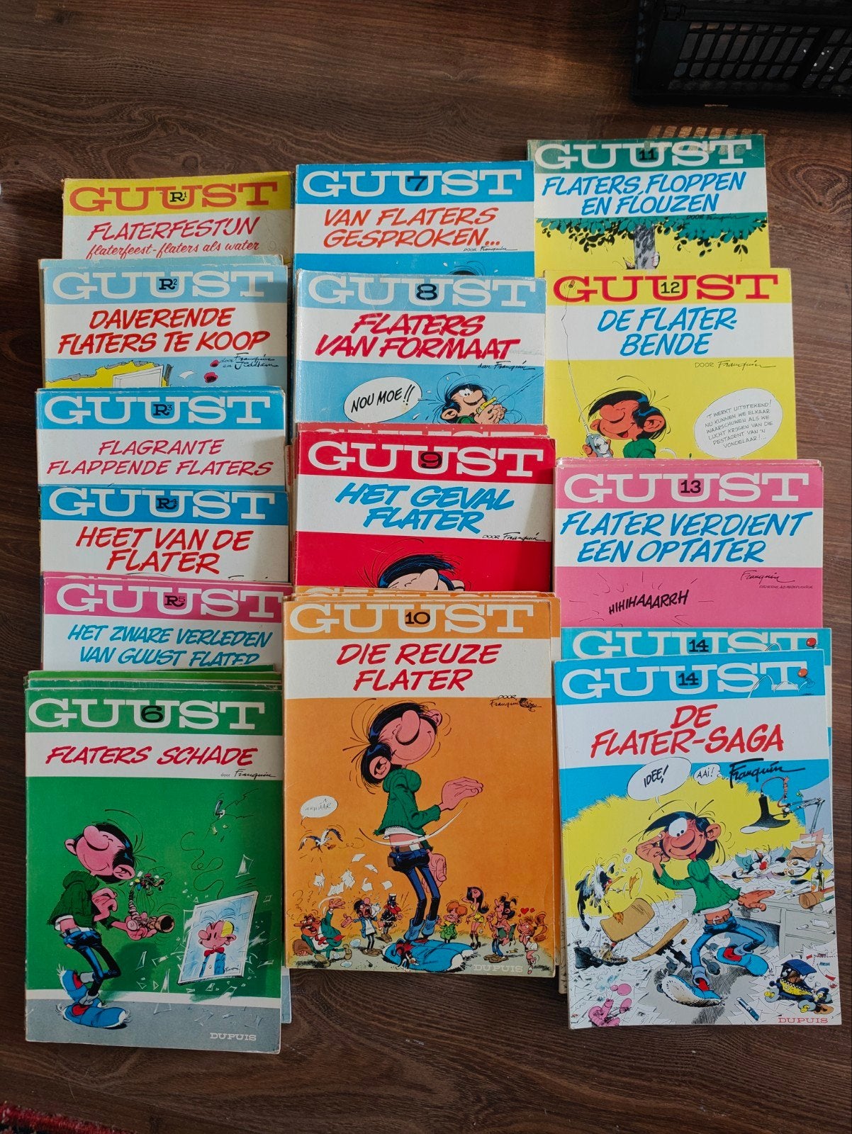 Guust Flater stripboeken - 2 sets (1-14 en 1-15), Meerdere stripboeken, Verzenden, Gelezen