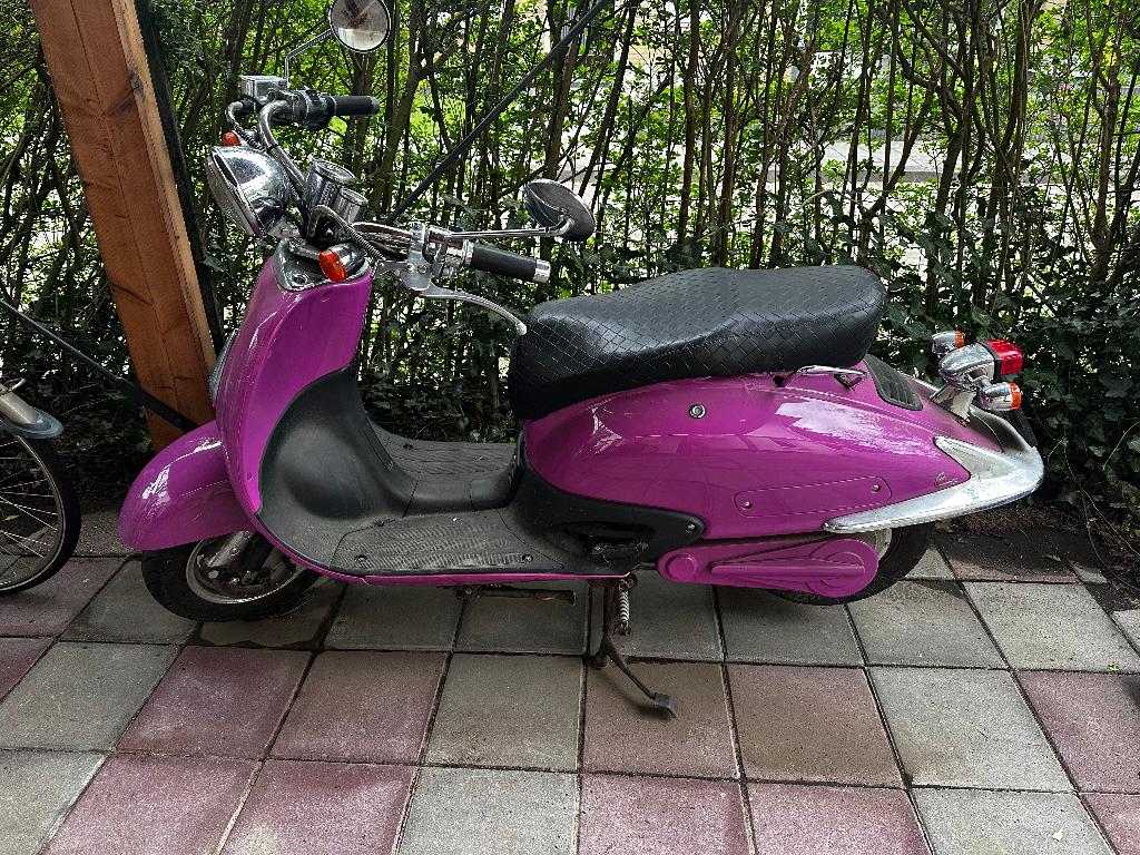 * Ebretti 518 e-scooter - klassiek design met weinig kms *, Gebruikt, Elektrisch, Ophalen, Overige merken