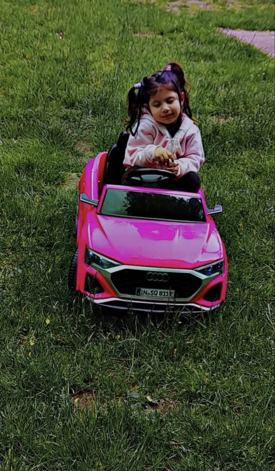 Roze kinderauto met afstandsbediening - Zo goed als nieuw, Nieuw