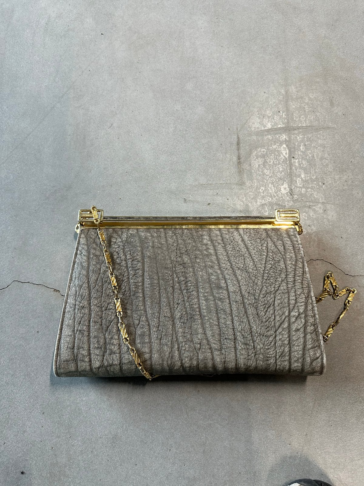 Fiorenza Avondtasje van Echt Buffelleer - Grijs/Goud, Sieraden, Tassen en Uiterlijk, Ophalen of Verzenden, Gebruikt, Grijs, Avondtasje