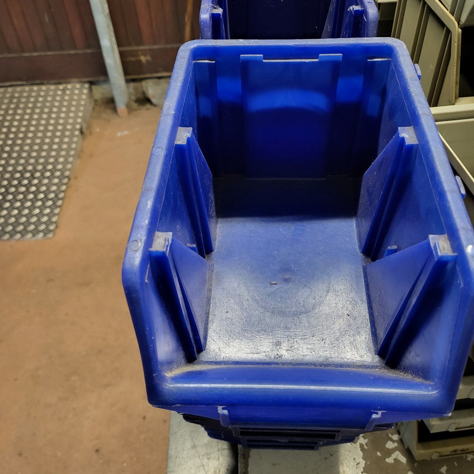 Magazijn bakken, Ophalen, Minder dan 50 cm, Minder dan 40 cm, Minder dan 35 cm