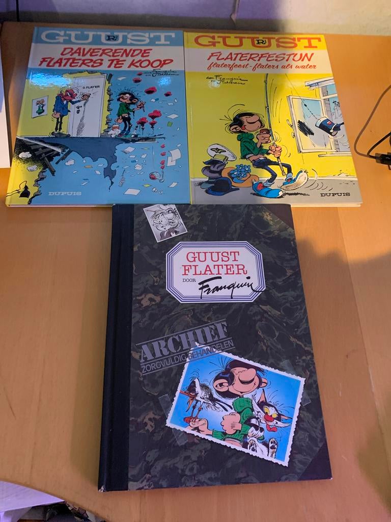 HC Guust Flater stripboeken: 2 albums + archief, Boeken, Meerdere stripboeken, Ophalen of Verzenden, Zo goed als nieuw