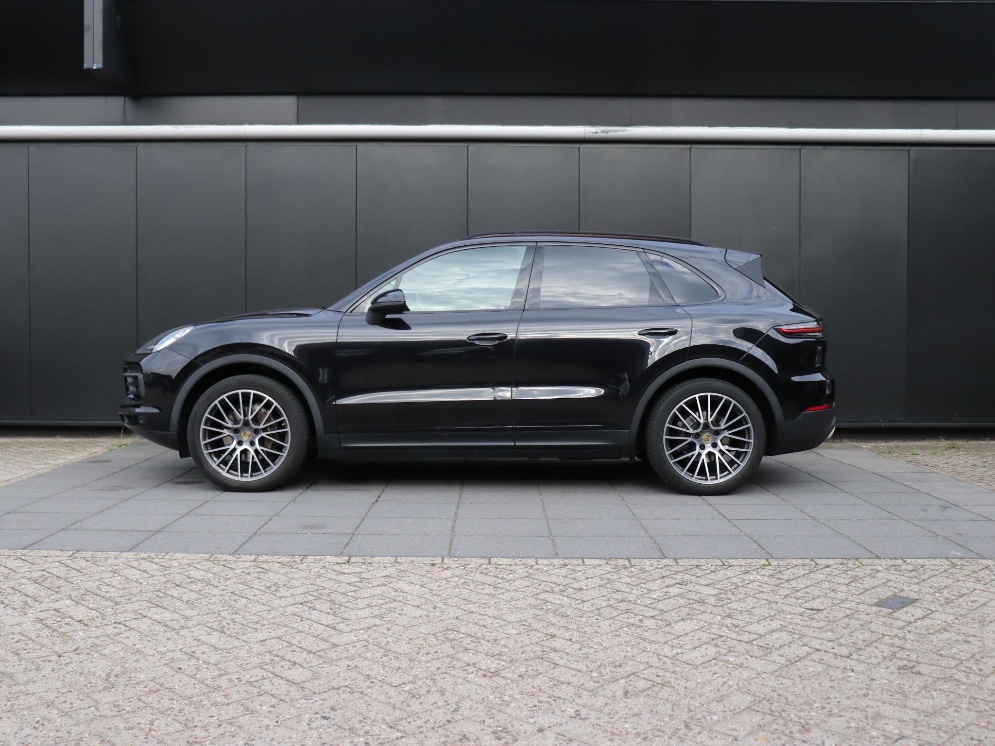 Porsche Cayenne 3.0 | LEDER | MEMORY | TREKHAAK | BOSE | PAN, Automaat, Gebruikt, Euro 6, 2995 cc