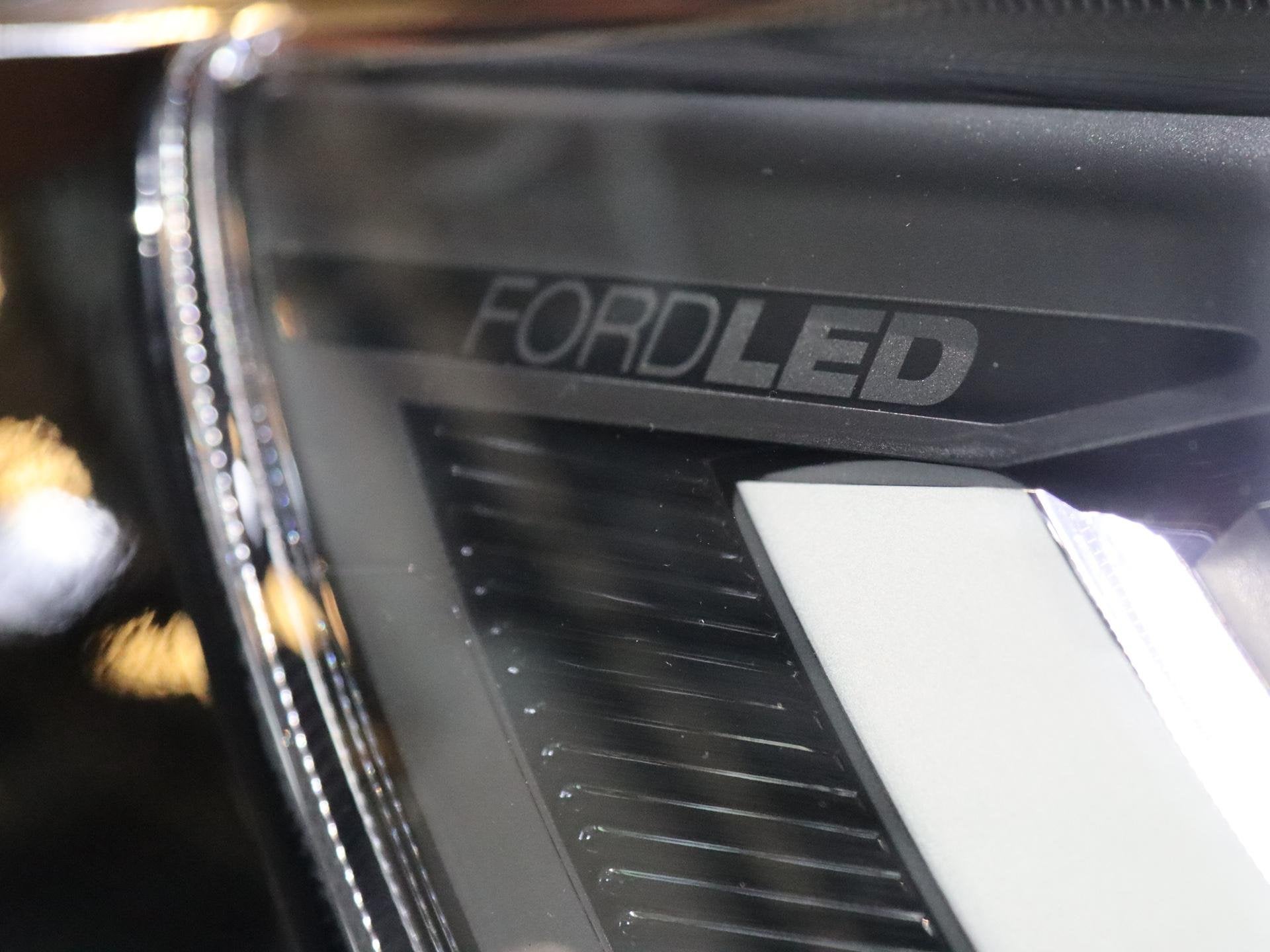 Foto 32 van Ford Focus Wagon 1.0 EcoBoost Hybrid ST Line X | Trekhaak |