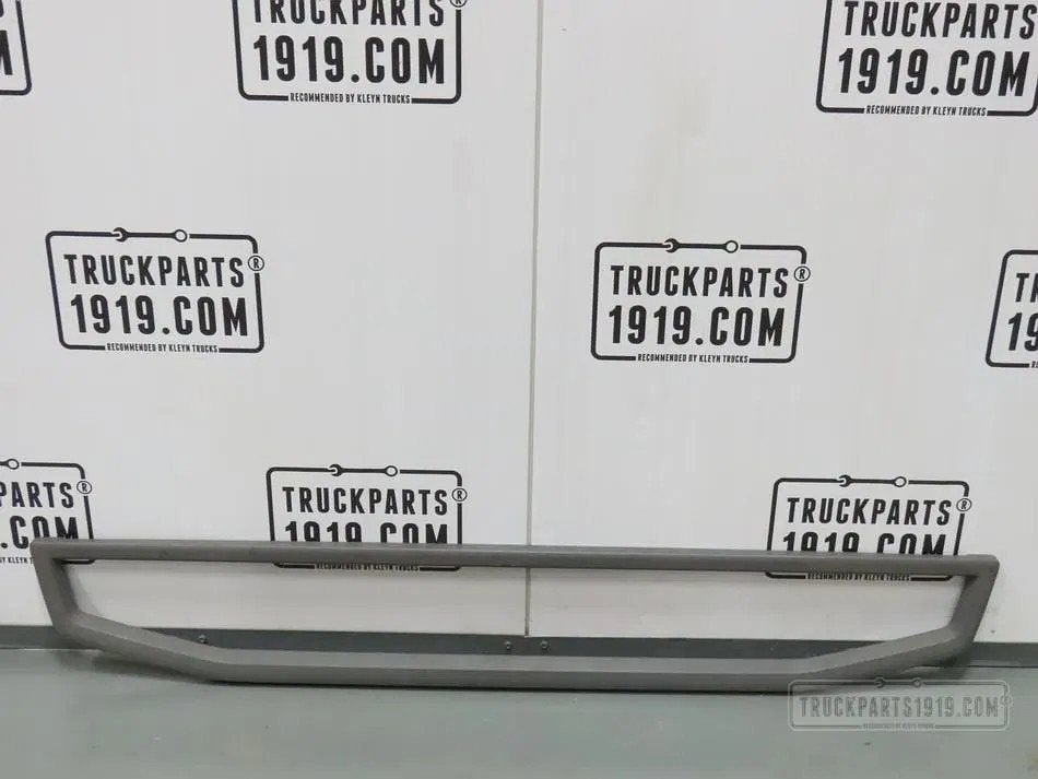 Volvo 82177794 |  Sierstrip ondergrille, Ophalen, Gebruikt, Volvo, Carrosserie en Plaatwerk