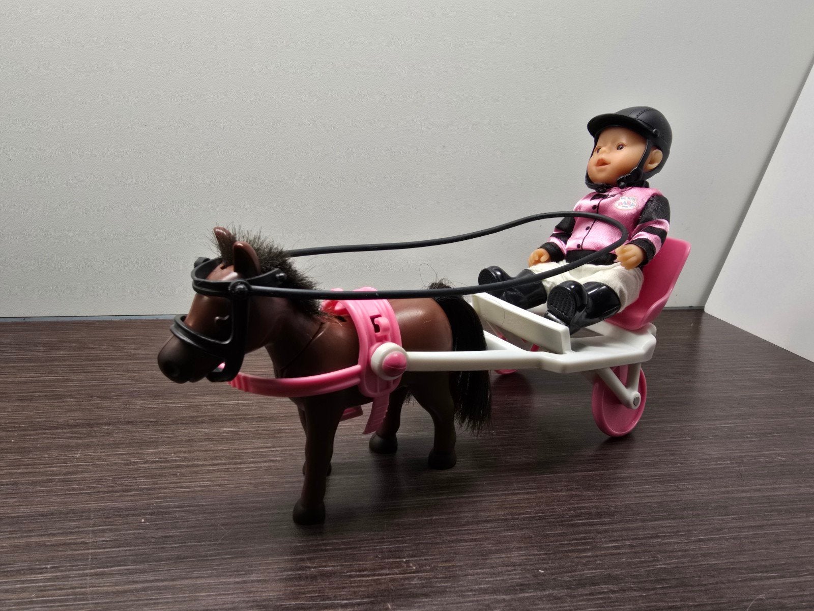 Mini Vintage Baby Born met paard en wagen, Ophalen of Verzenden, Gebruikt, Babypop