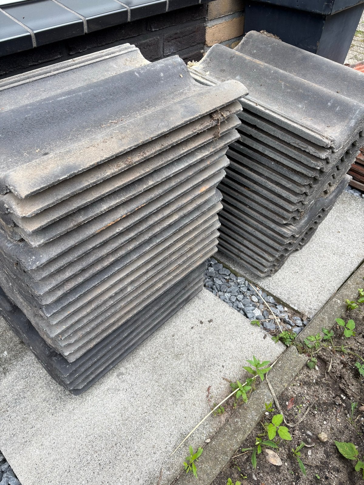 Betondakpannen - Gebruikt, goede staat, Doe-het-zelf en Verbouw, Dakpannen en Dakbedekking, Ophalen, Gebruikt, Steen of Klei, 15 m² of meer