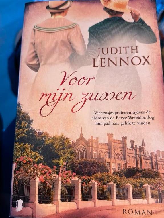 Judith lennox voor mijn zussen, Boeken, Ophalen of Verzenden, Zo goed als nieuw