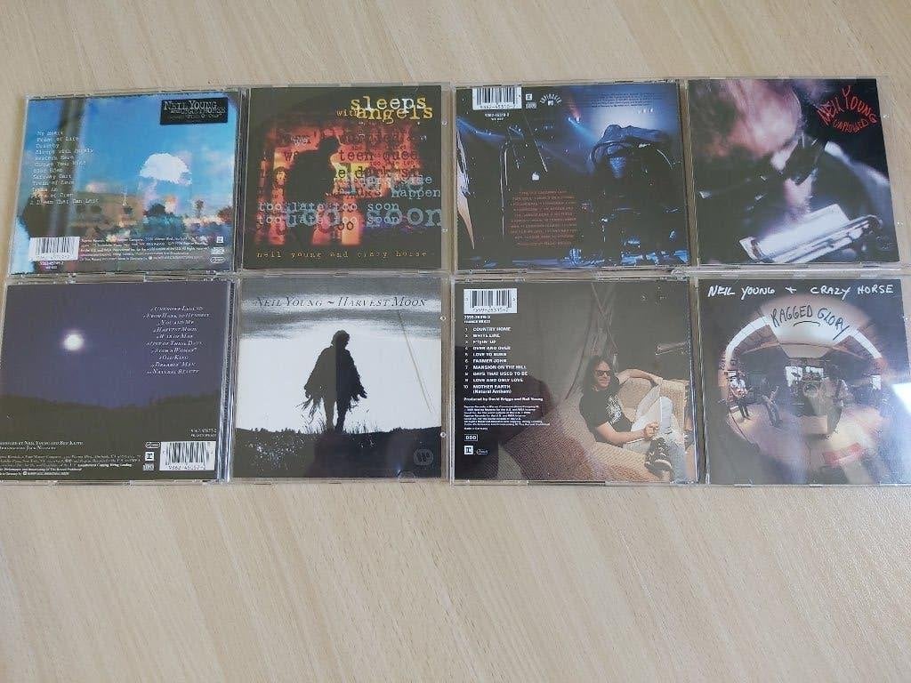 Neil Young 4 cd's 1 koop 20,75 (Sleeps,Unpl,HarvestM,Ragged, Pop, Overige typen, Ophalen of Verzenden, Zo goed als nieuw