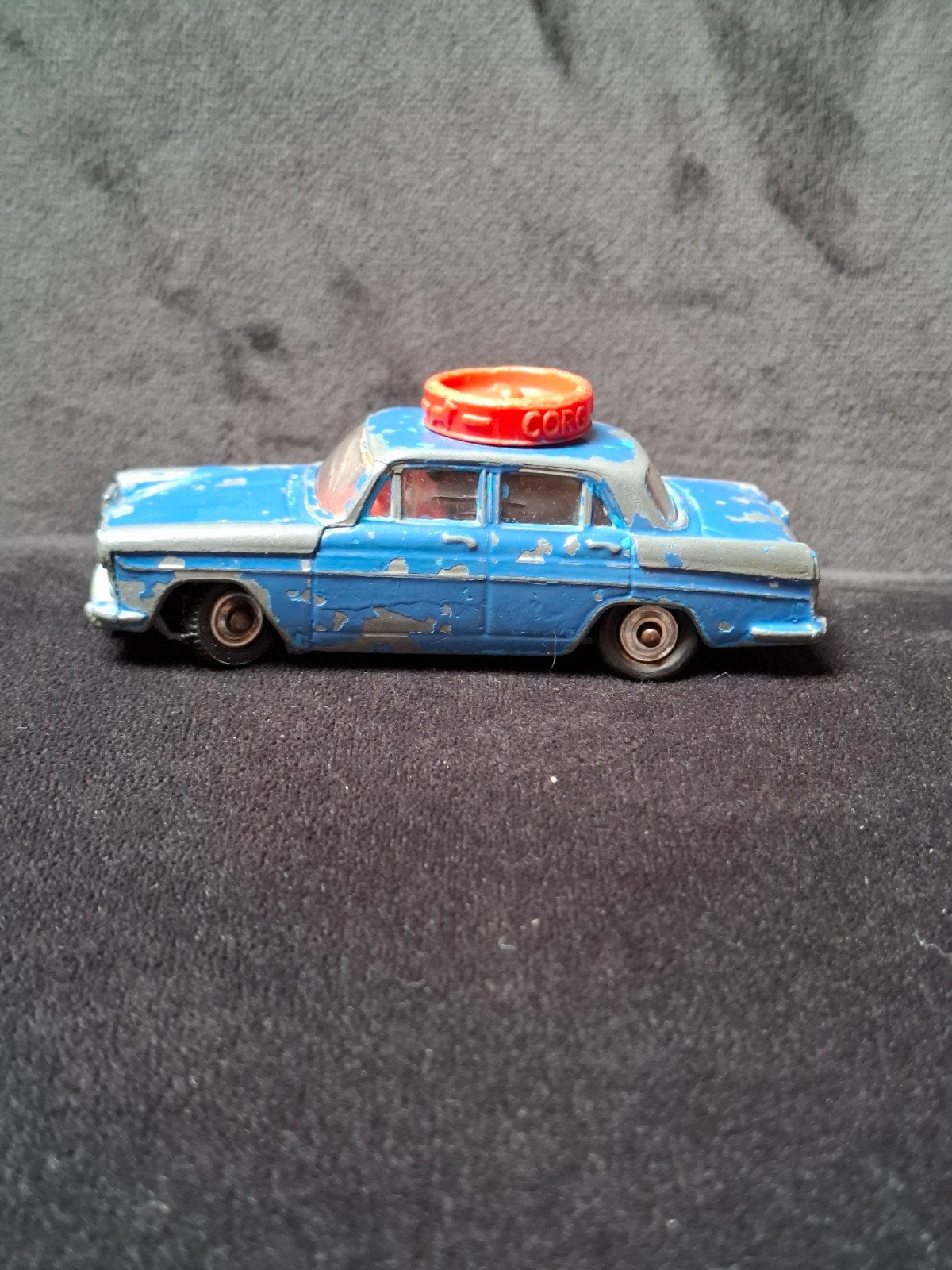 Corgi Toys 236 Austin A60 Lesauto met Figuren - Blauw, Ophalen of Verzenden, Gebruikt