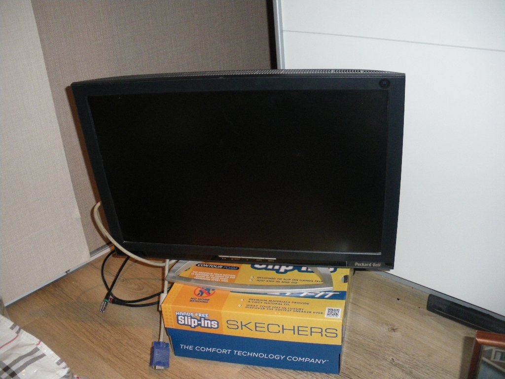 mooie led tv breedte 55 cm hoogte 35 cm Packard Bell zgan, Ophalen, LED, 50 Hz, Zo goed als nieuw