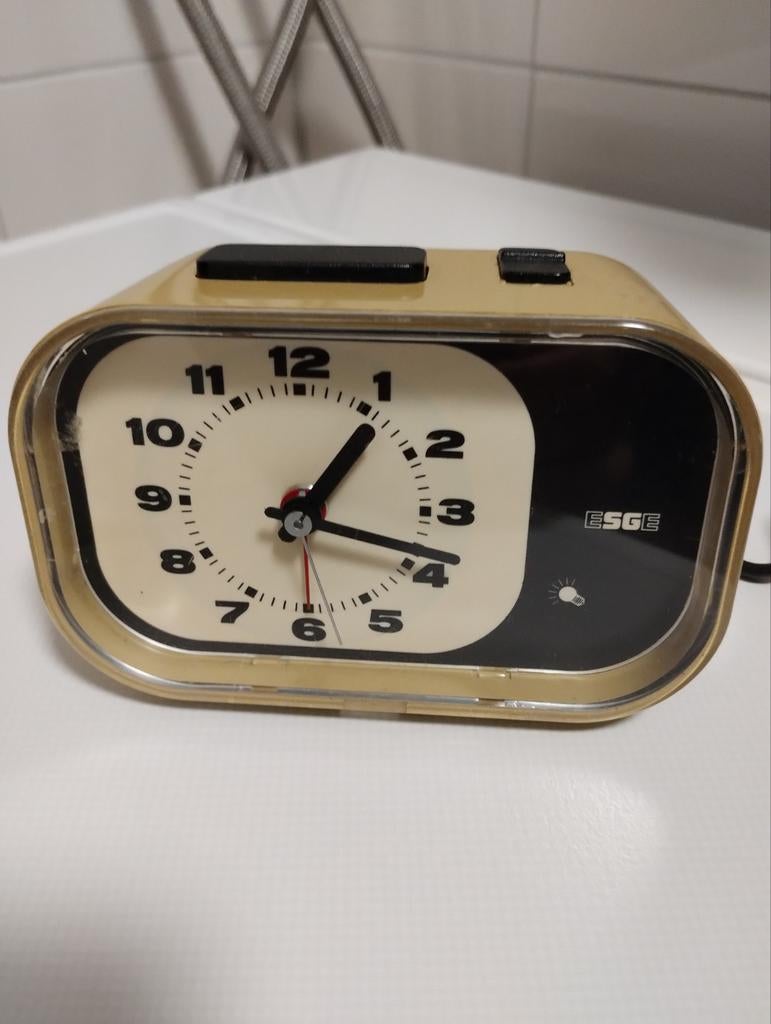 Vintage jaren zeventig ESGE electrische alarm wekkerklok, Ophalen of Verzenden