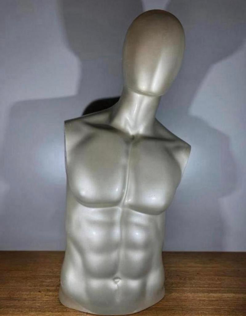 Vintage glad grijze kunststof mannenbuste.47, Ophalen, Overige typen