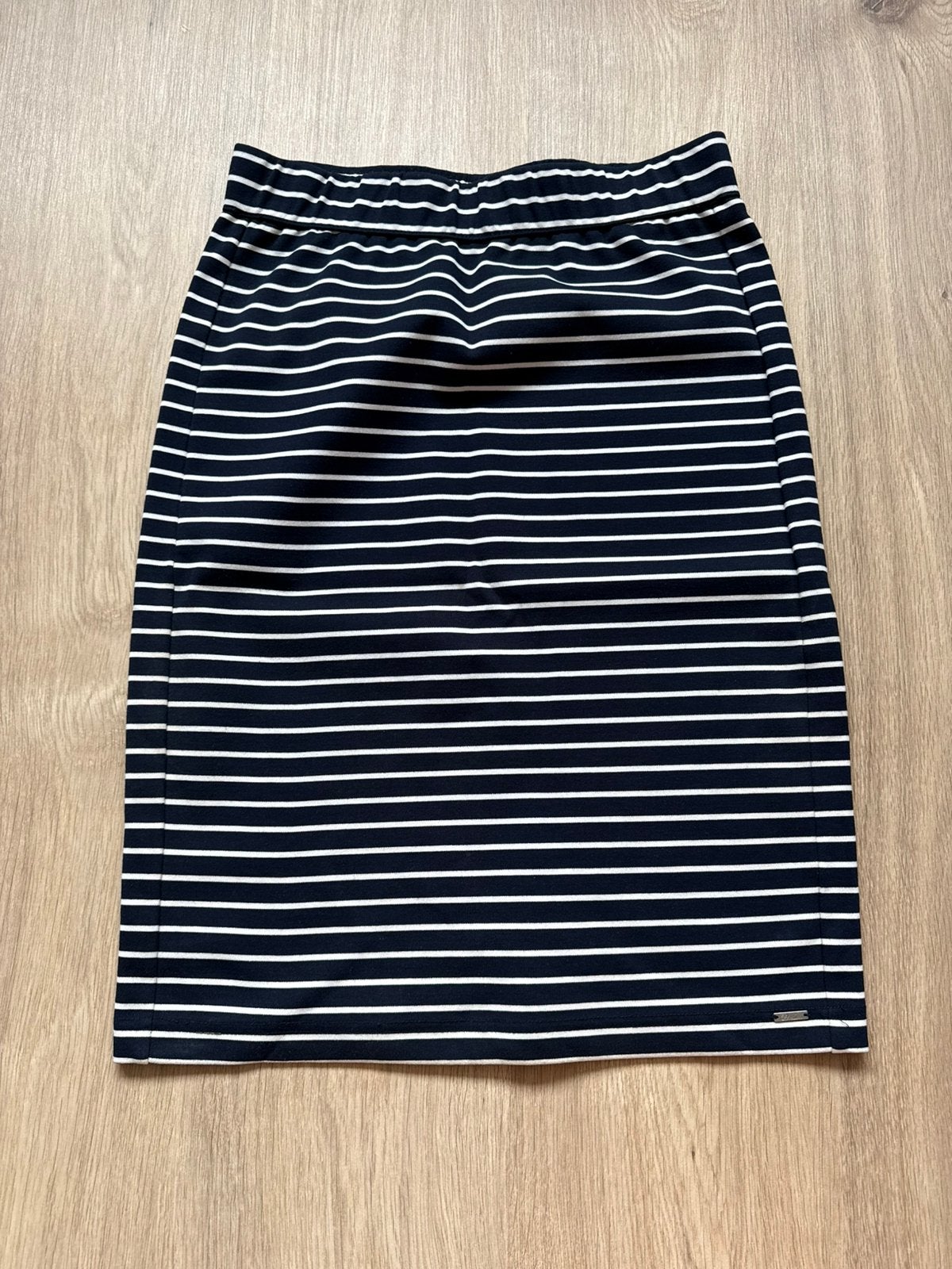 Donkerblauwe met witte gestreepte rok, Maat 38/40 (M), Blauw, Ophalen of Verzenden, Gedragen
