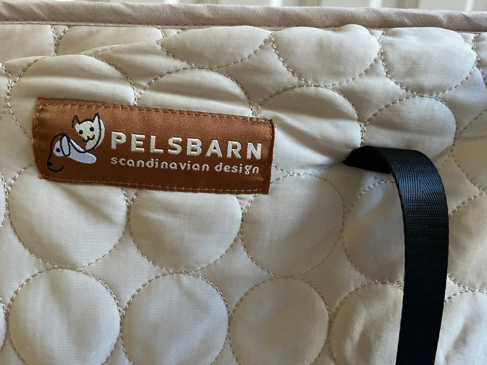 Pelsbarn automand- hond maat M/L beige, Dieren en Toebehoren, Ophalen of Verzenden, Zo goed als nieuw, Polyester