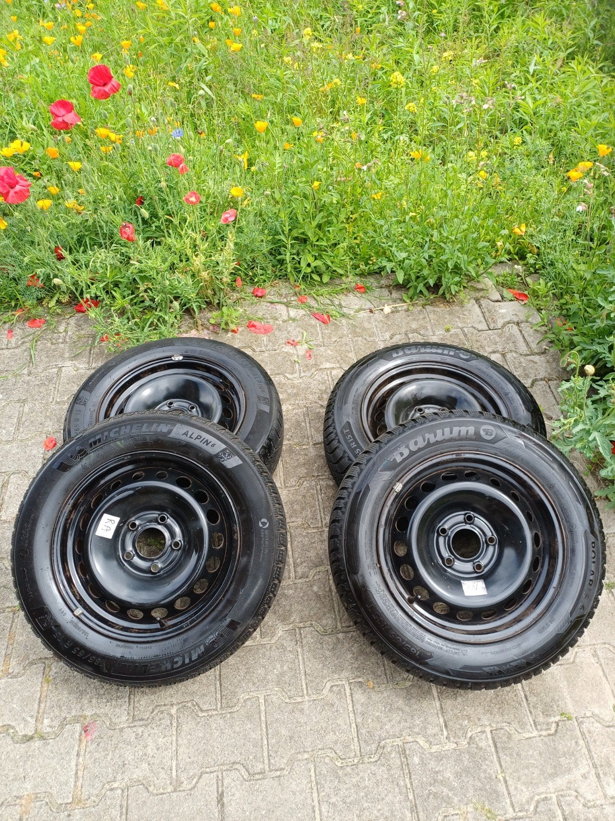 Set winterbanden banden met velgen 15 inch, Auto-onderdelen, Ophalen, Gebruikt, Renault