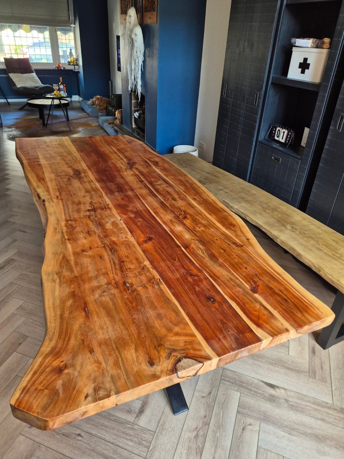 Robuuste boomstam eettafel met zwart stalen onderframe., Huis en Inrichting, Ophalen, Gebruikt, 200 cm of meer, 50 tot 100 cm