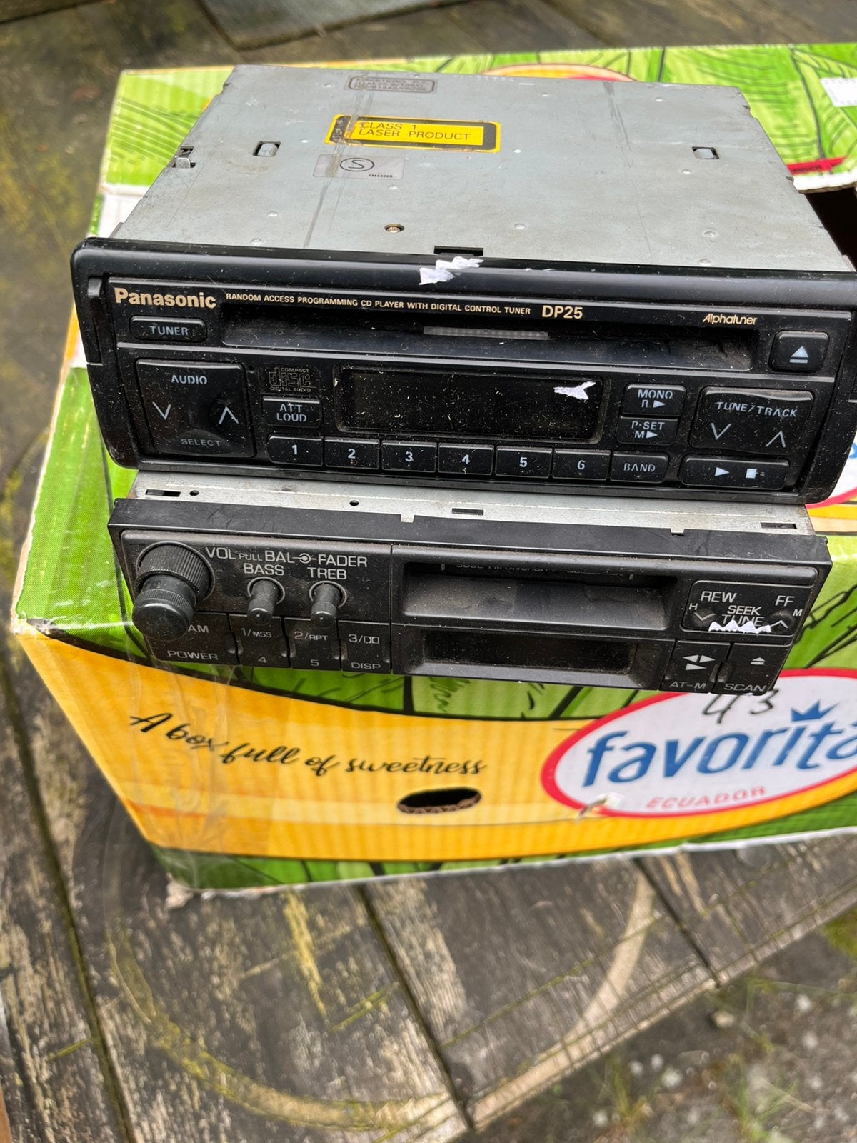 1 Mitsubishi radio cass / 1panasonc radio cd, Auto diversen, Gebruikt, L, L, L