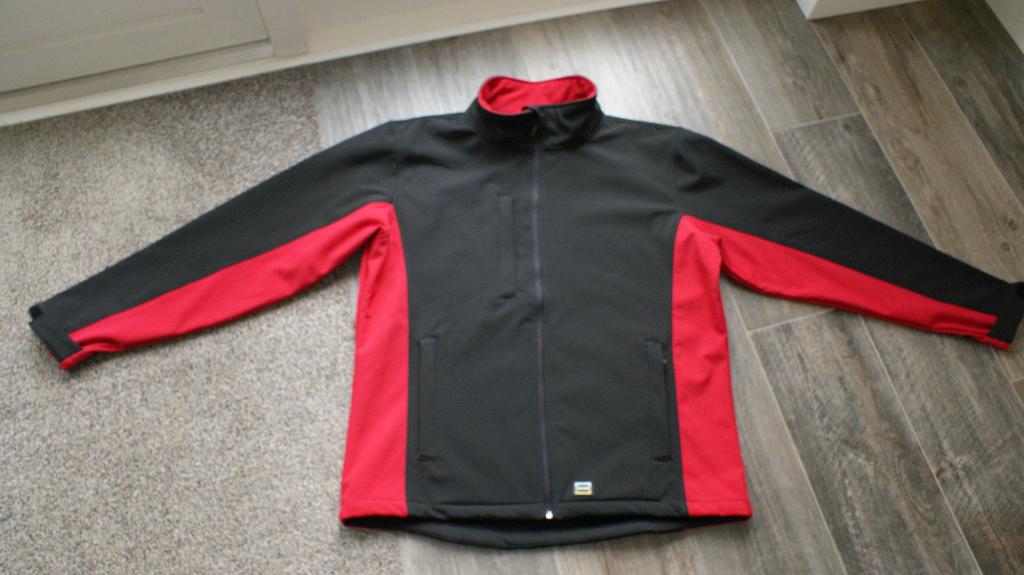 TE KOOP NIEUWE SOFTGEL JAS (MERK TRICORP), Zwart, Ophalen of Verzenden, Tricorp, Maat 56/58 (XL)