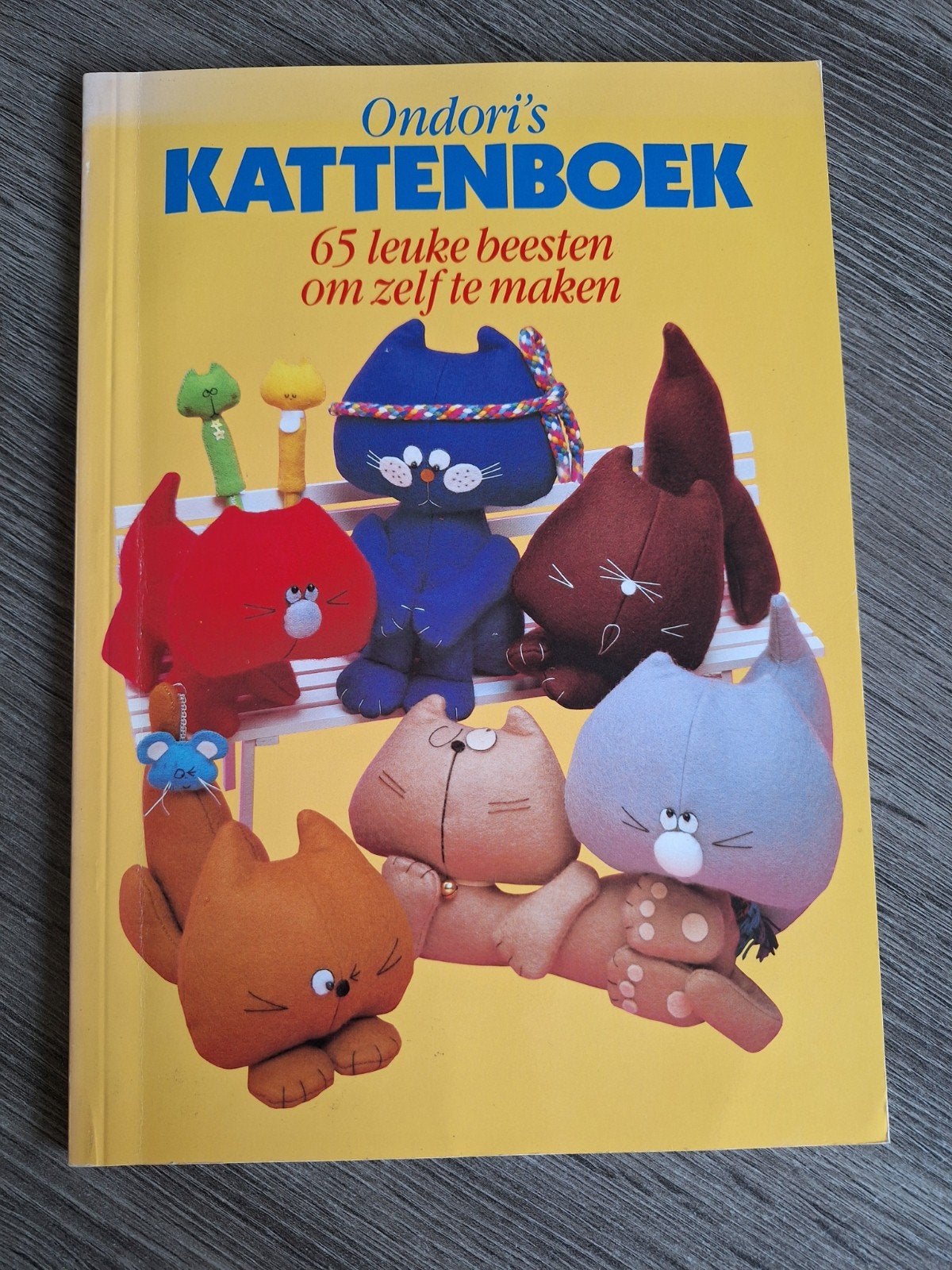 3 knutselboeken, Ophalen, Gelezen