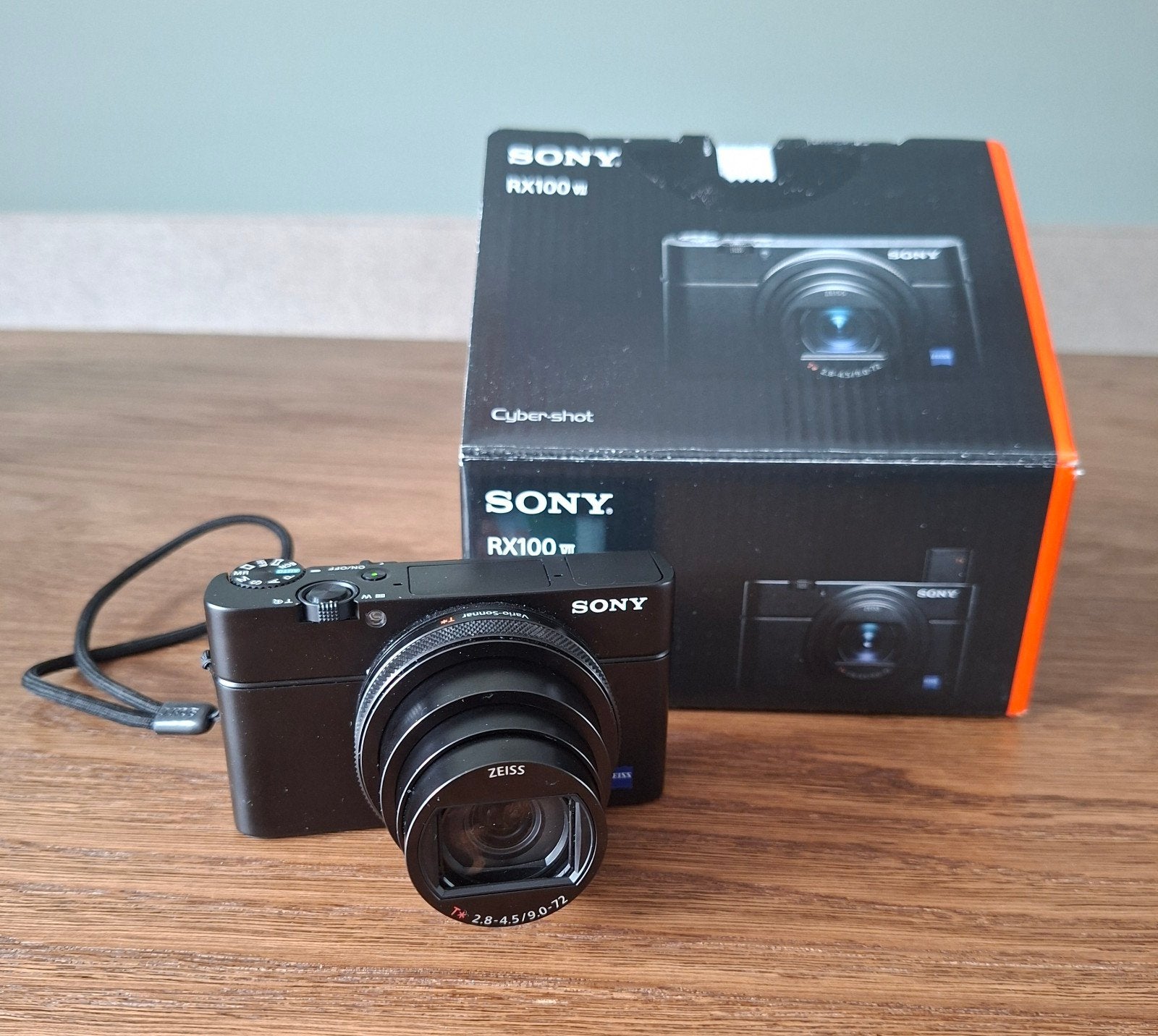 Sony Cyber-shot RX100 VII Compactcamera, Handleiding, Ophalen of Verzenden, Zo goed als nieuw, Compactcamera