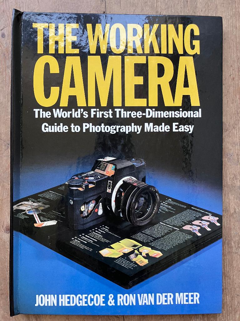 Hedgecoe & Van der Meer - The Working Camera, Boeken, Ophalen of Verzenden, Zo goed als nieuw