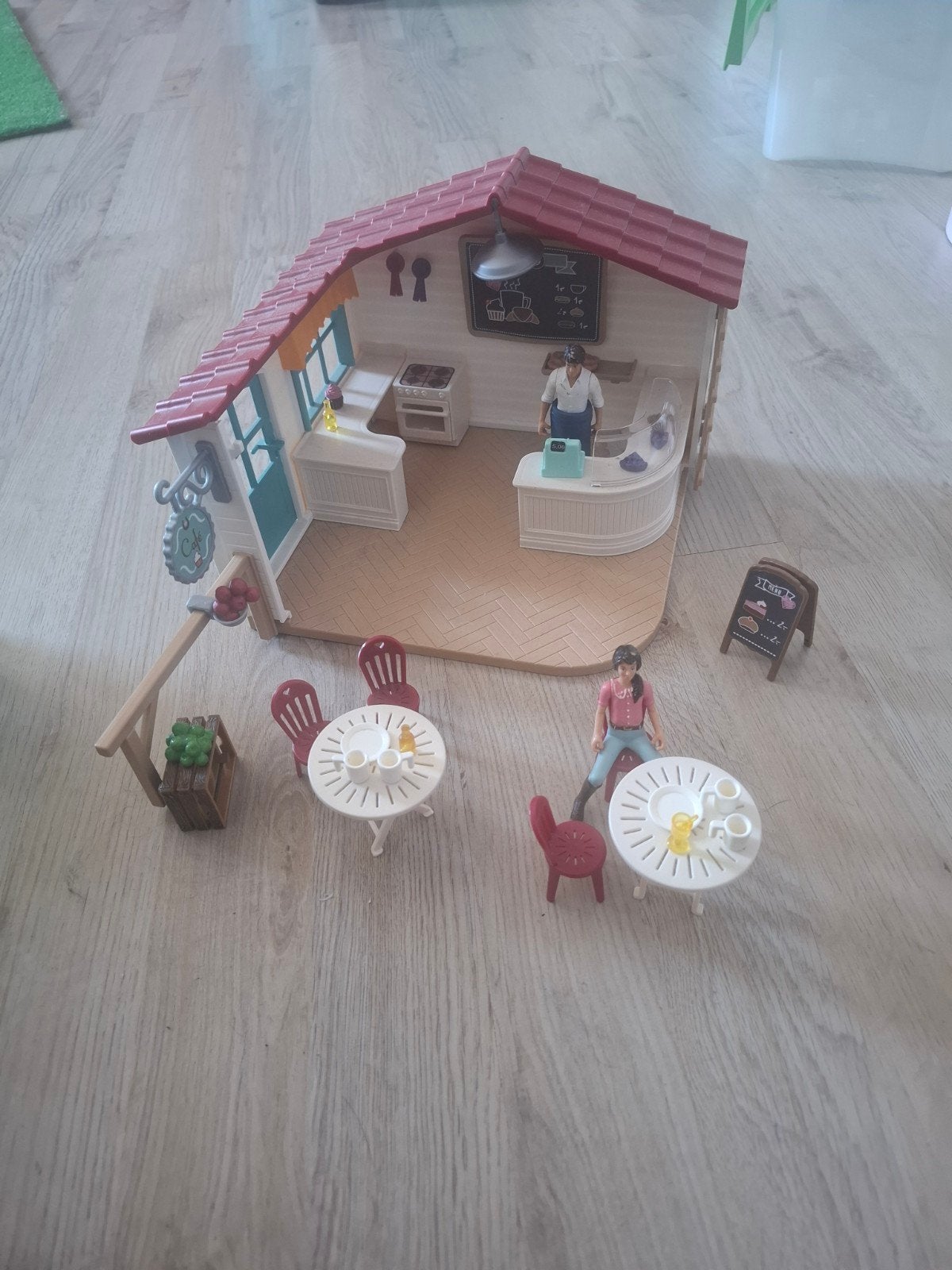 Schleich paardencafé met accessoires en figuren, Ophalen, Zo goed als nieuw, Meisje